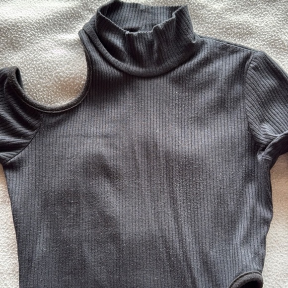 Jonathan Simkhai mock neck Ribbed Turtleneck Bodysuit XS - Picture 4 of 8